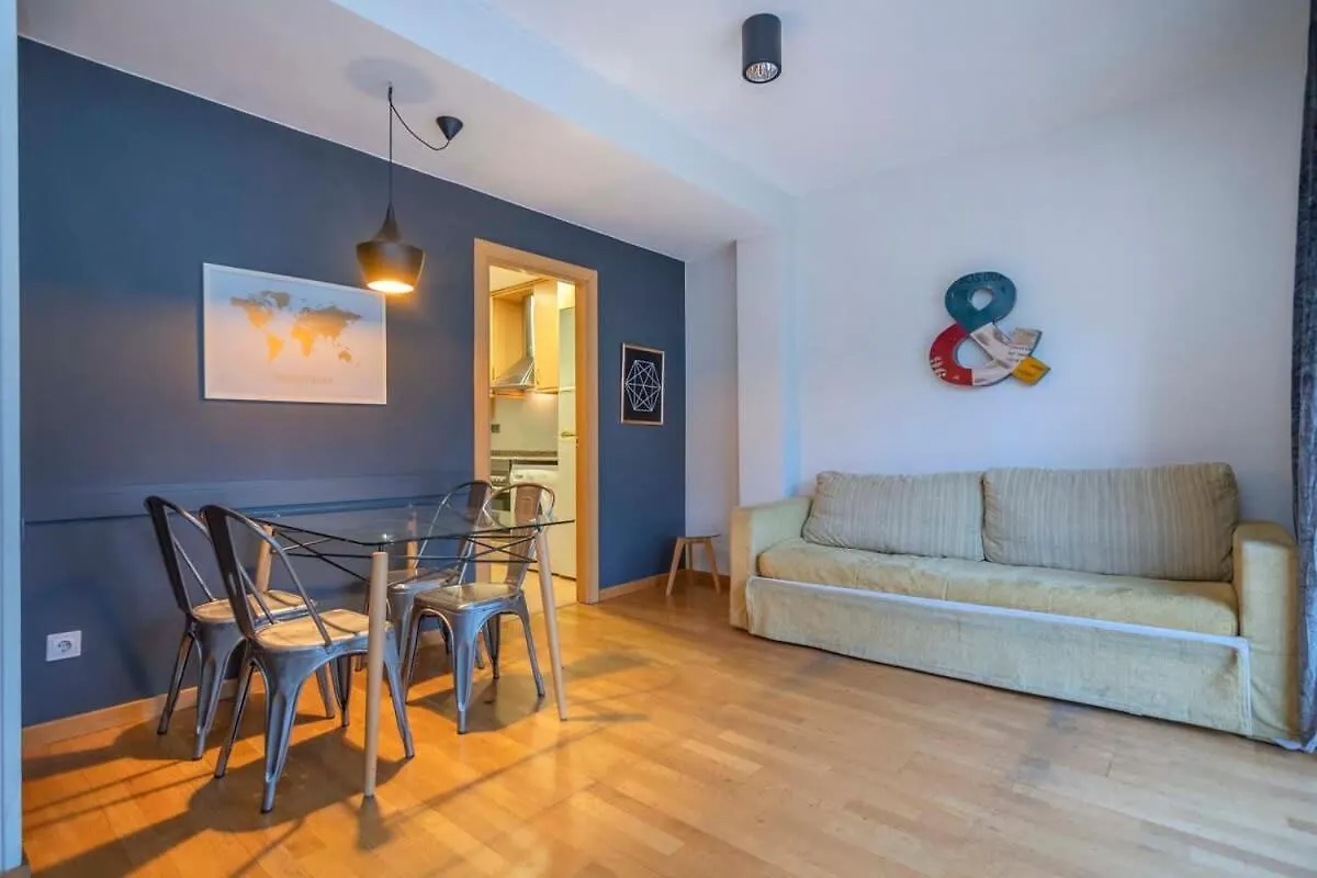 Modern And Bright Apartment In Eixample 2-1 Barcelona