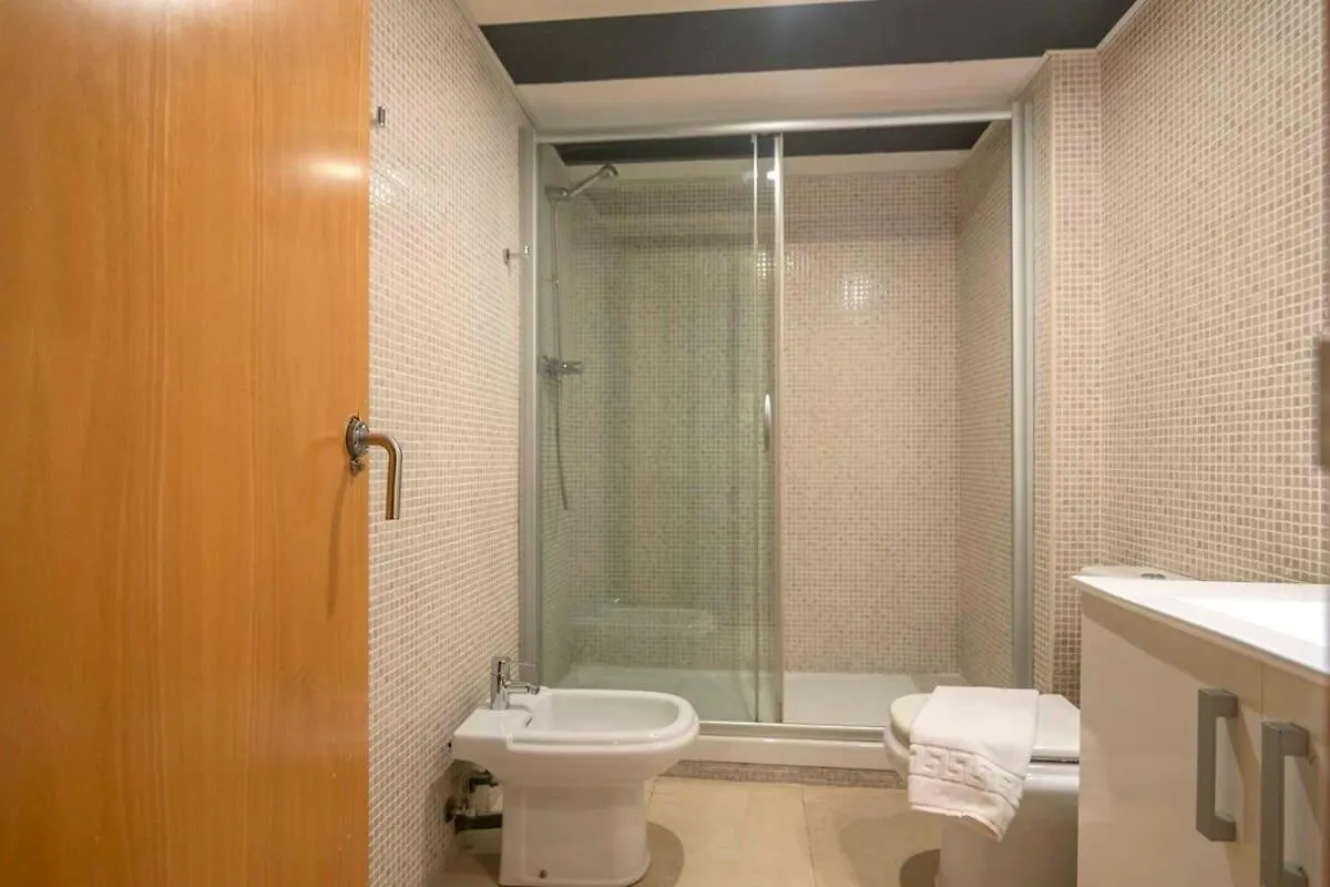 Modern And Bright Apartment In Eixample 2-1 バルセロナ